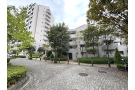 長池公園せせらぎ通り北3号棟の外観