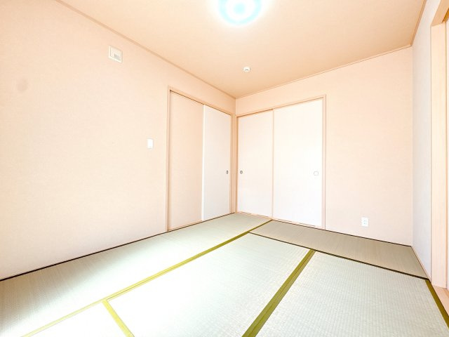 1Ｆ和室の別角度になります♪