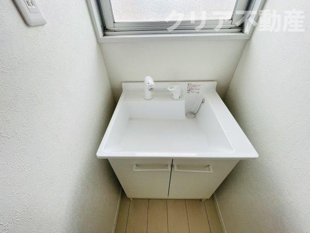 2F