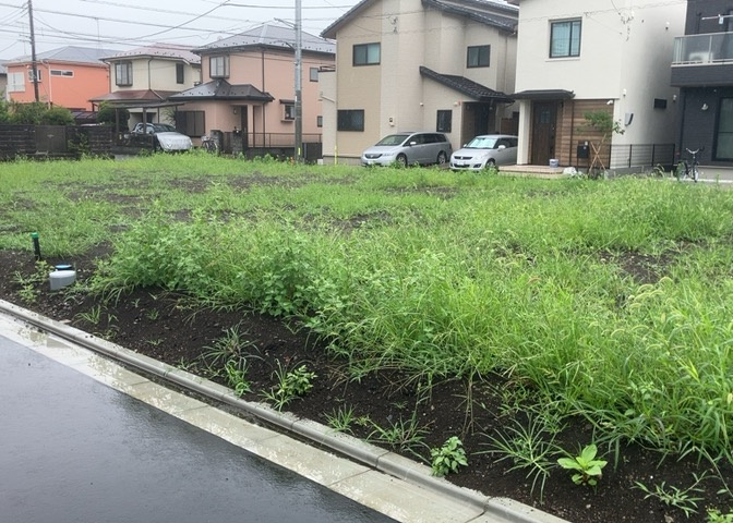 人が暮らすうえで日光は大切な要素となります。日当たりの良さは譲れないポイントですね。併せて近くに大きな建築物の建築予定がないか、あるいはそれが可能な土地が近くにないか事前に確認することもお勧めします。
