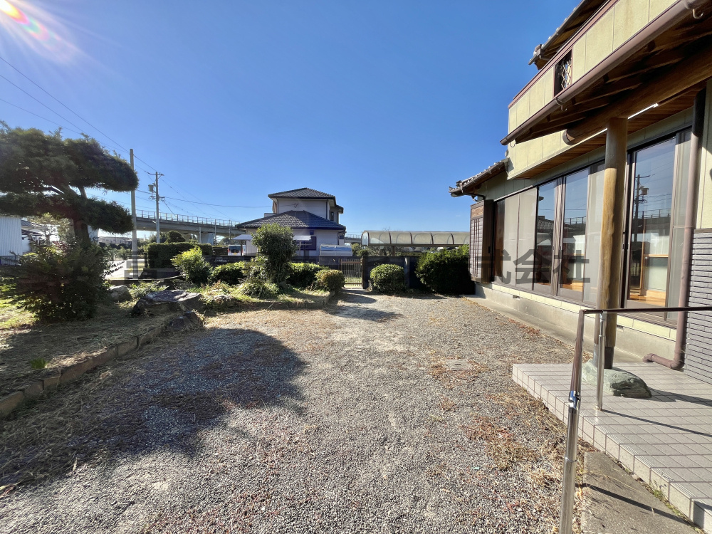 和風の庭があります