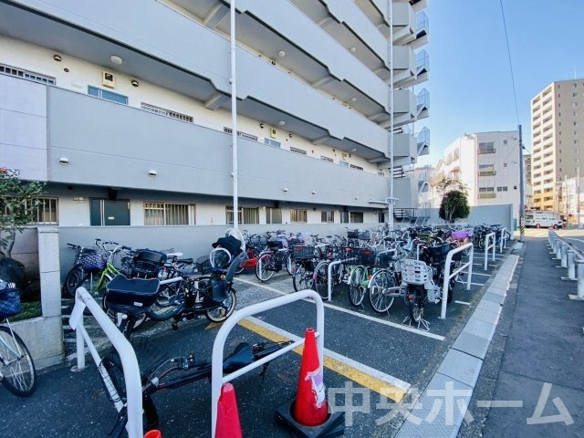 【自転車置き場】最新の空き状況や費用などの詳細は担当スタッフまでお問い合わせください。