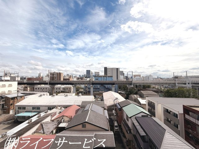 バルコニーからの眺望／上層階につき良好です！バルコニーから淀川花火鑑賞可能！　