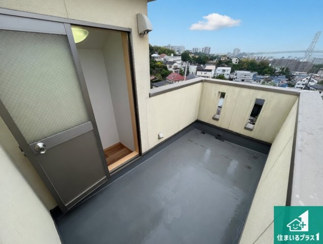 日当たりのよいバルコニー！お部屋が開放的に！