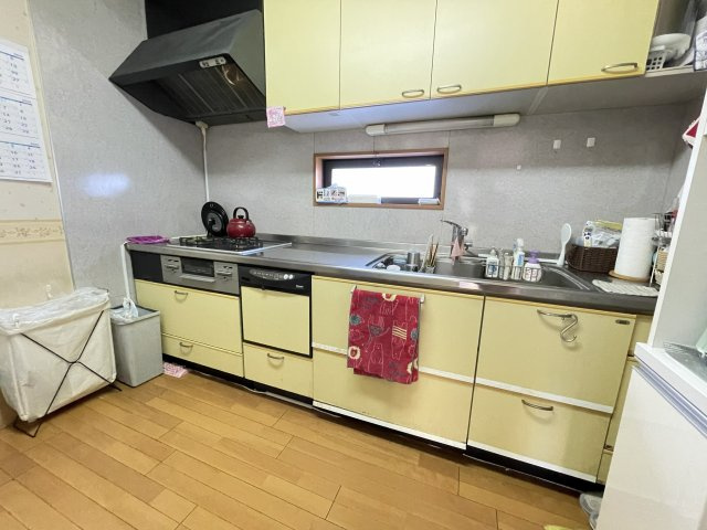 綺麗に整頓されたキッチンです。ぜひ現地をご覧になってください。