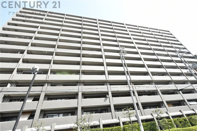 鉄筋コンクリート造15階建て