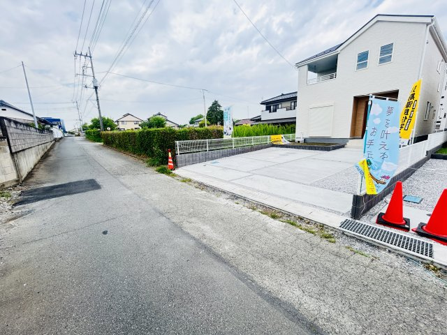 現地写真　南側接道幅員約4.5ｍ