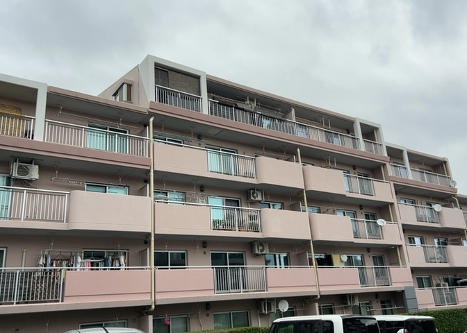 ＳＲＣ造は強度や耐震性の面でもRC造と比べて優れています。そのため、10階建以上の高層または超高層マンションなどの建築にも多く採用されています。柱や梁などのサイズが小さくても高い耐震性を確保できます。