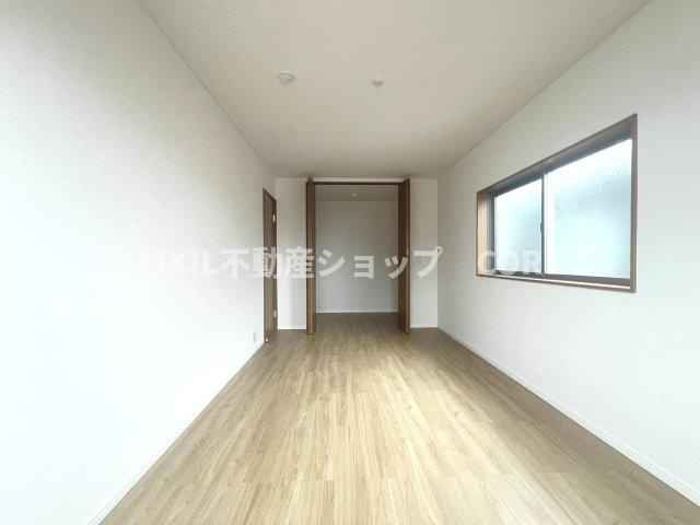 全居室に収納を完備しておりますので、居室の全空間を有効活用出来ます。