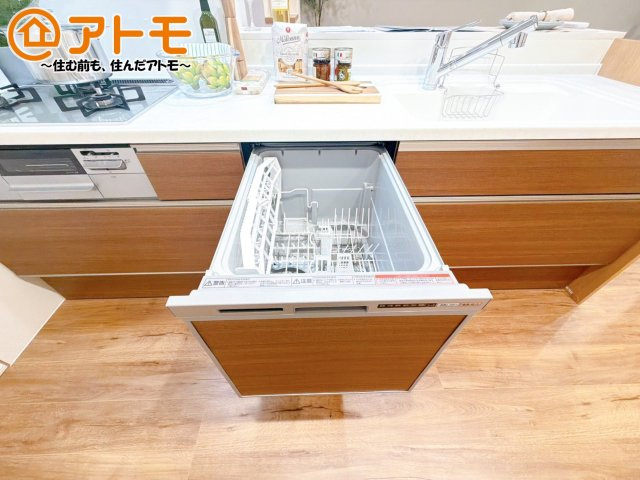 家事負担が軽減される便利な食洗器付♪