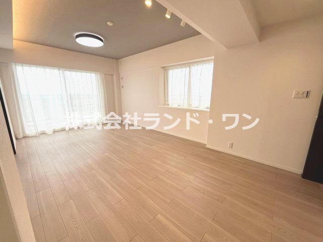 LDK16.1帖　家具、家電を置いてもゆとりのある広さです。