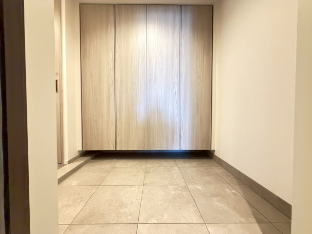 【玄関】靴好きには嬉しいたくさん収納できる下足箱完備です！