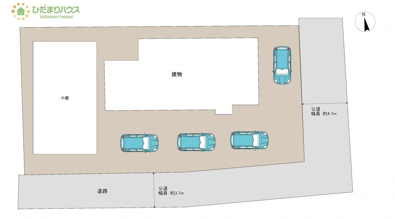 ご家族でお車に乗る方に！駐車場4台分あります！