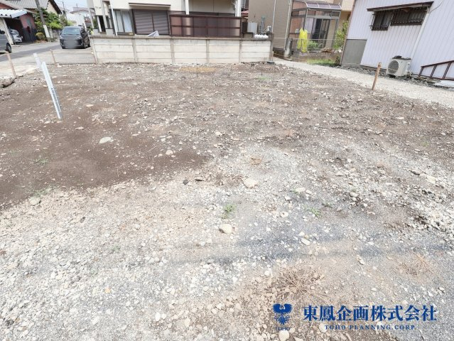 スーパーが徒歩圏内にあります