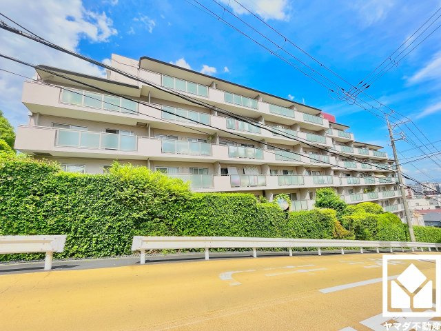 3沿線利用可能で、毎日の通勤・通学だけでなく、休日のお出かけまで利便性に優れています。