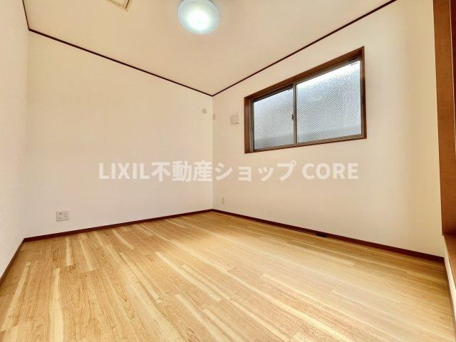 居室となる空間には毎日しっかりと光が差し込みます♪明るい室内になっております！　