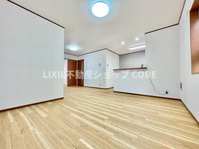 上質な時間を育む暮らしのメインステージ。寛ぎとコミュニケーションを育む居心地のよい場所。　