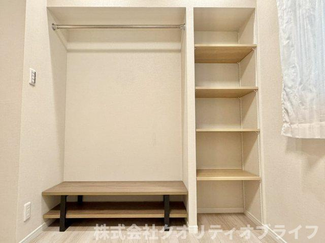 衣装部屋としての納戸利用や、趣味の部屋、来客用のゲストルームなど、住まう方のライフスタイルやライフステージの変化に合わせてマルチに活躍してくれる一室です。