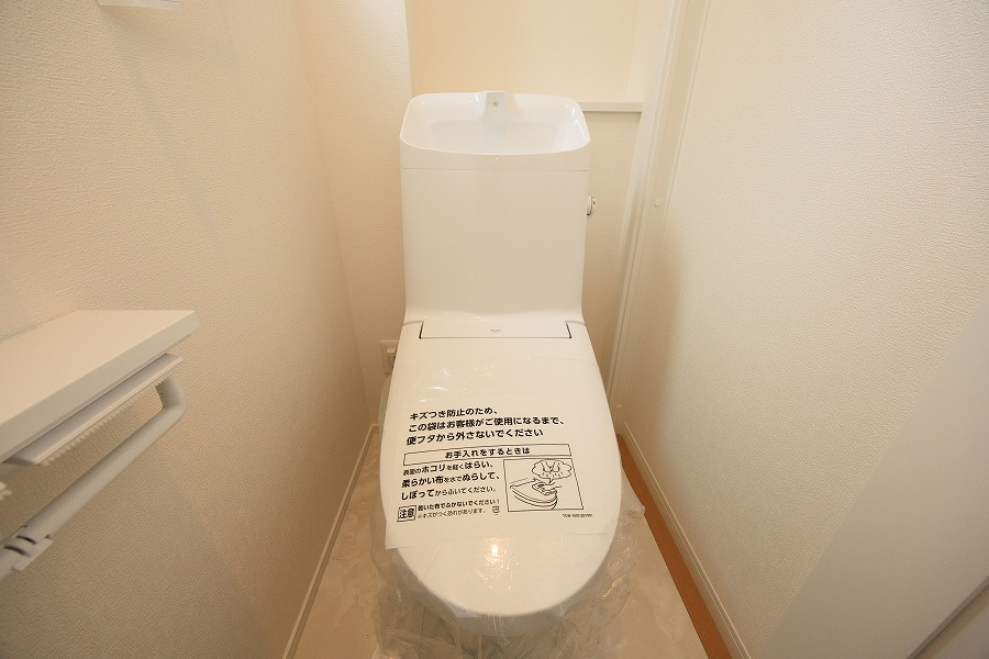 汚れがツルンと落ち水垢もこびりつかないアクアセラミックを使用