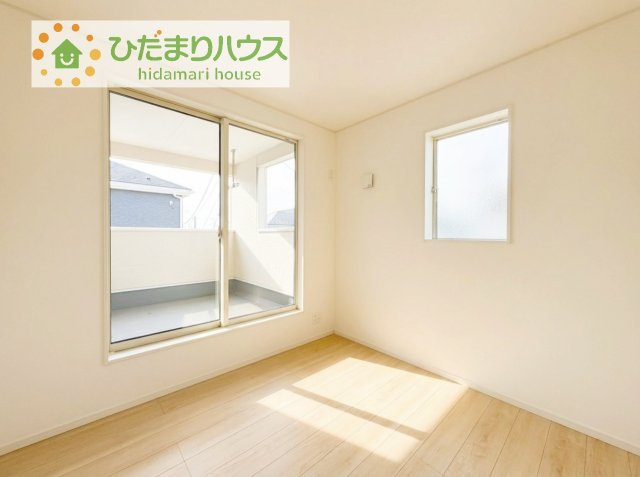 窓が多く、明るい空間を演出してくれます(*^^*)