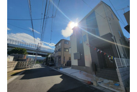 川口市安行領根岸　東南角地新築戸建の外観
