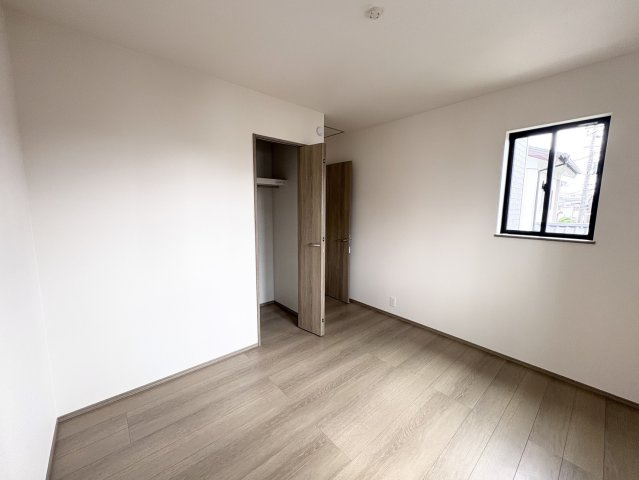 洋室5.7帖