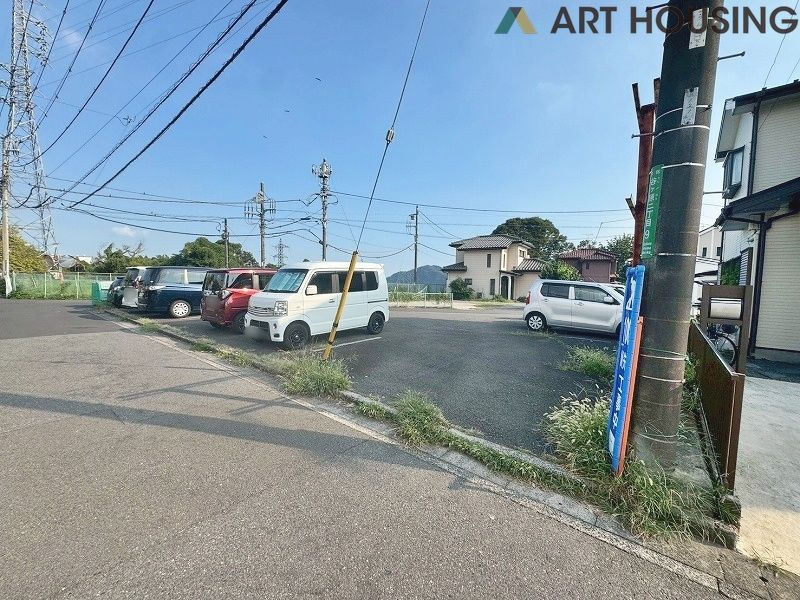 両面道路で開放感有