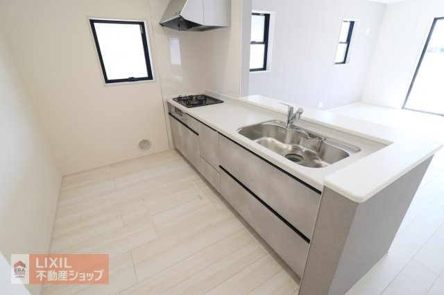 【その他設備】現地完成写真。使いやすい広めのシンク♪