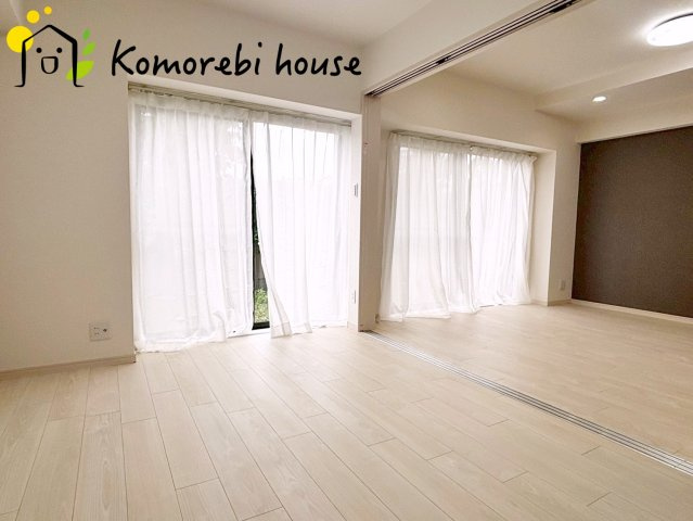 使い勝手のいい寝室です