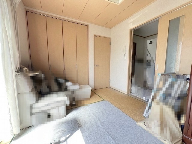 押入付きの和室6帖です。