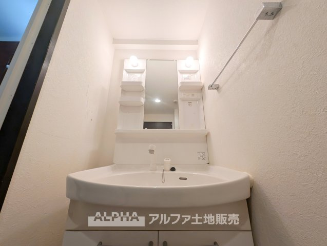 【Fresh　Vanity】　◆洗面化粧台◆リフォームで新品交換予定。毎朝の身支度を気持ちよく始められる洗面スペースです。