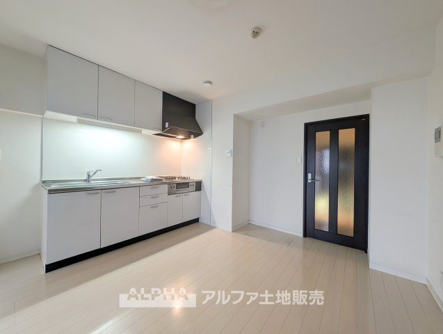 【Comfort　Space】　◆心地よい住空間◆和室と洋室がDKに隣接し、家族構成やライフスタイルに合わせて使い分けられます。