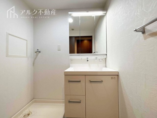 独立洗面台
