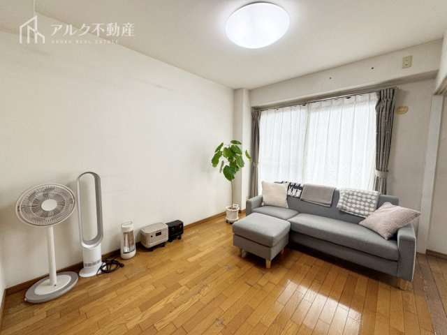 LDK続き間洋室約5.8帖です！