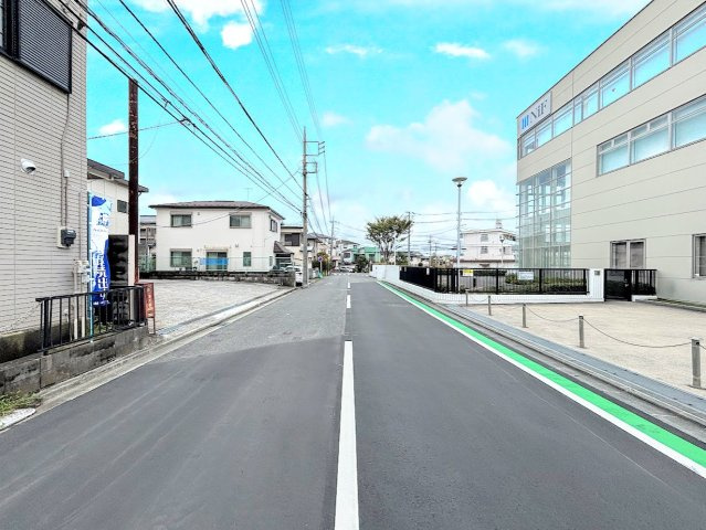◆前面道路も幅員があり車の運転も安心！前面道路は閑静な住宅地。車通りの少ない道路です。お子様にも安心です。　