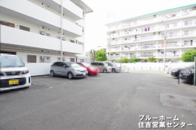 敷地内にある駐車場です！