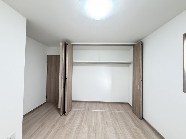 洋室6.5帖　収納付き