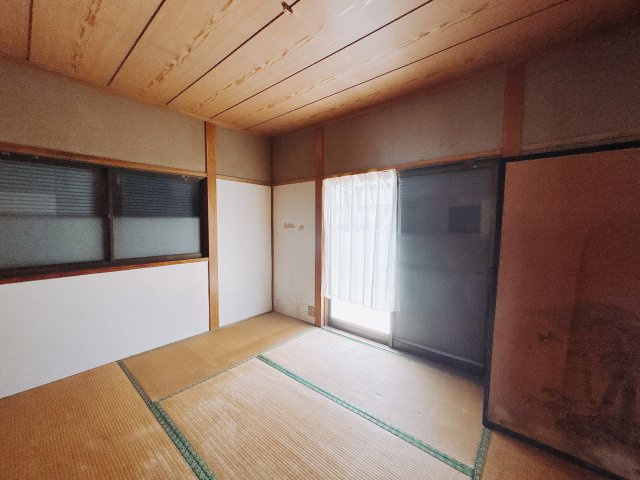 ■和室｜和室を書斎にしたり、冬にはコタツを敷いて家族みんなで年越しをするのもいいですね。家族みんなのお気に入りの空間になります♪