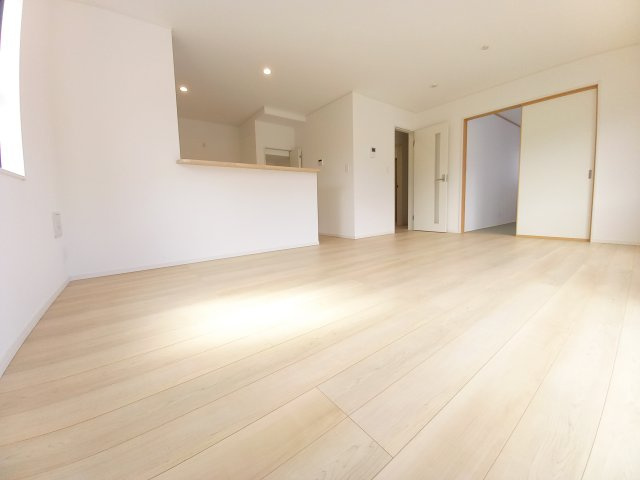 同施工　使いやすいリビングです