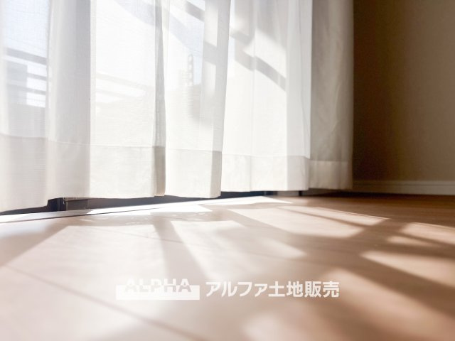 【cozy　living】　◆休日は◆仕事から切り離された家族の為だけの場所でゆっくりくつろぎたい。趣味や、習い事で休日を過ごすも楽しいが、結局はここが安らげる。