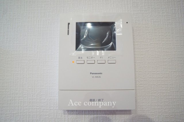 【同社による同仕様の施工例】スマホアプリで解施錠可能なタグキー搭載の玄関扉☆カラーTVモニターホン完備です☆