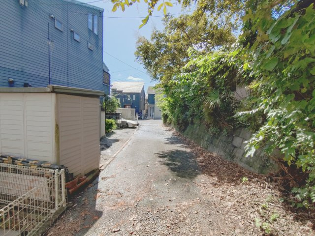 前面道路の街並み？