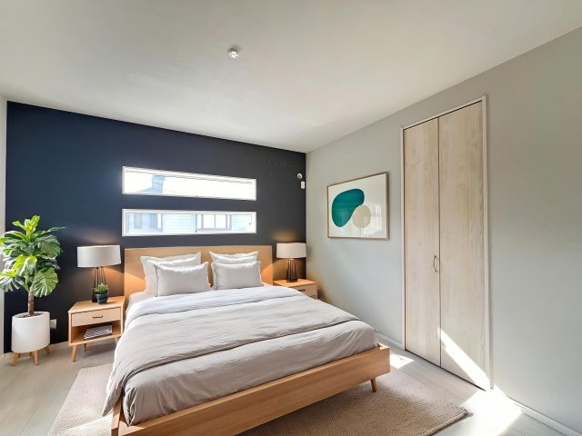 主寝室にピッタリな洋室　※こちらの家具はAIで生成されたものです