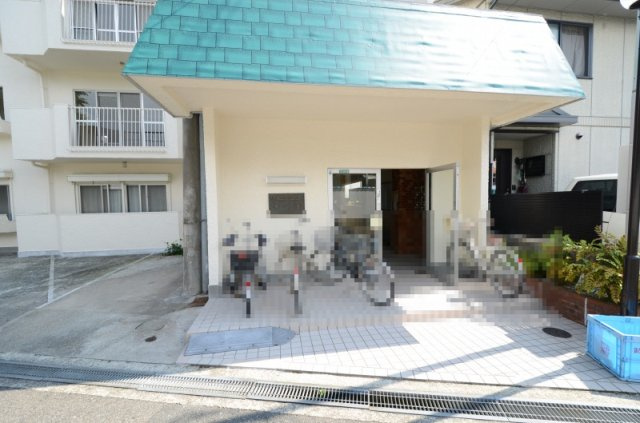RC造3階建て