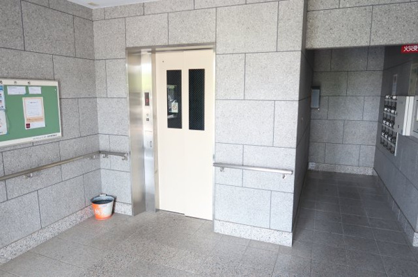 【ロイヤルレインボー草津の共用部分】