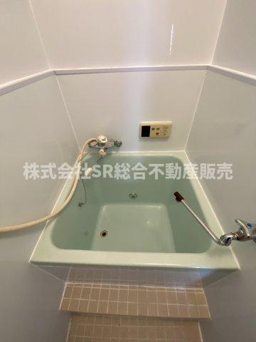 お湯はり機能の付いたお風呂です。