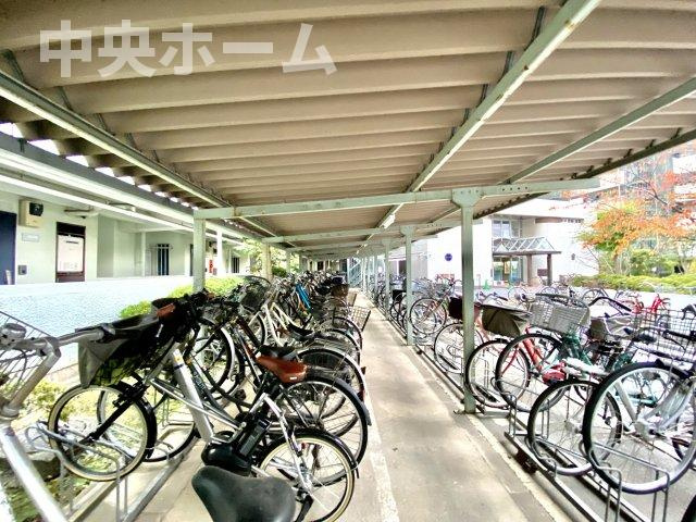 【自転車置き場】最新の空き状況や費用などの詳細は担当スタッフまでお問い合わせください。