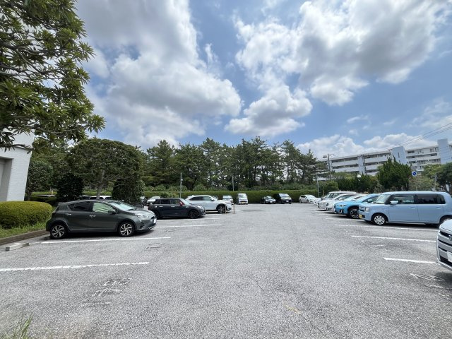 敷地内の駐車場です。
