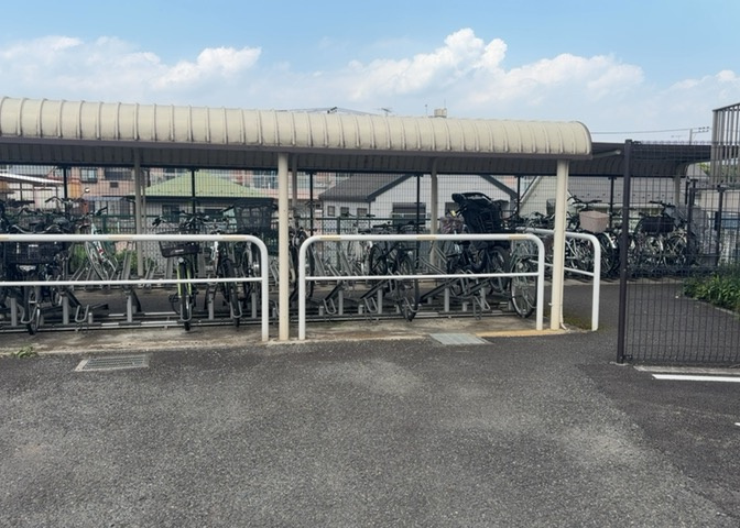 マンションの駐輪場は、事前に空きがあるか確認を取ると安心です。せっかく入居したのに駐輪スペースがない！なんてことになったら大変ですよね。そこで、内見時や購入前にはまず事前に確認しておくと良いでしょう。