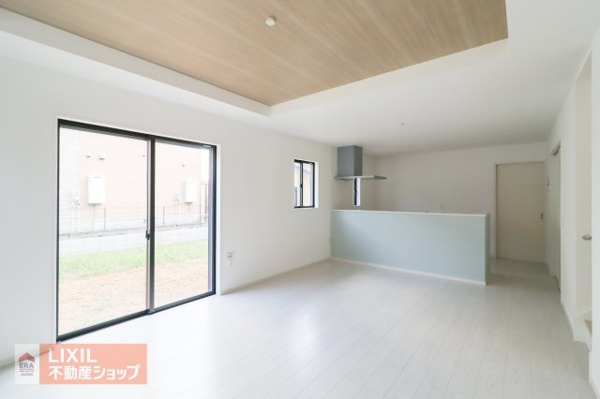 【Erde真岡市下高間木2期 1号棟のリビングダイニング】